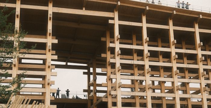 Brokonstruktion i trä